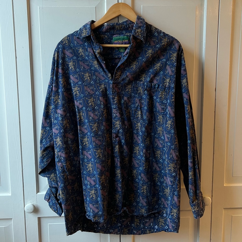 Vintage Hunting Horn Classics Long Sleeve Button Up, Size L, Crest Pattern